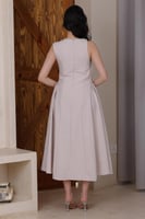 فستان كريب اوف وايت مزخرف بالورود