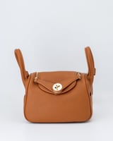 شنطة نسائية باللون البني /ألوان متعددة