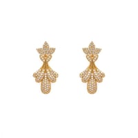 حلق زركون بتصميم فخم ليليق بك