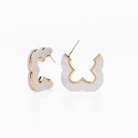 حلق شكل الوردة