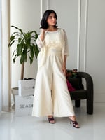 طقم دانتيل بهدب بيج