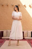 طقم تنورة وبلوزة وردي فاتح