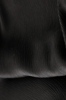 بلوزة كريب كاجوال أسود