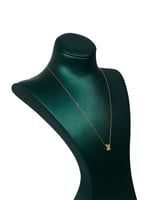 سلسال ذهبي بدلاية حرف X مينيمال