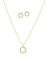 طقم زركون ناعم | اطلالة تفيض بالأنوثة