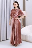 فستان مكسي وردي فاتح