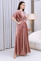 فستان مكسي وردي فاتح