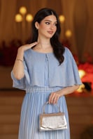 فستان مكسي أزرق سماوي