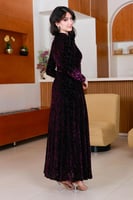 فستان مخمل مطبوع اسود & بنفسجي