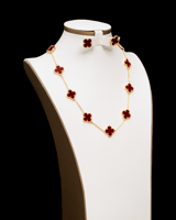 طقم بطابع الوردة