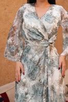 فستان مكسي بطبعة زهري