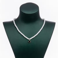 سلسال لؤلؤ بتعليقة وردة