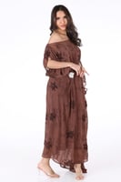 جلابية بني داكن