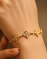 اسوارة بطابع الوردة