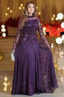 فستان سهرة فاخر بتصميم مميز