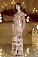 فستان ميدي ذهبي