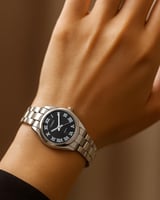 ساعة نسائية ذهبي كلاسيكي