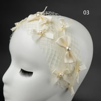 طوق ورد فيونكه