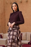 طقم تنورة وبلوزة شيفون لون موكا | سيزون