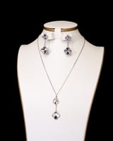 طقم بطابع الوردة