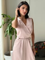 طقم ساتان بحزام ساده في الوسط