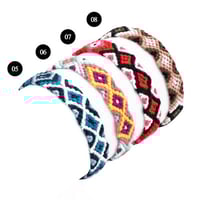 سوارة خيط نقوش