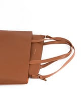 شنطة مستوحاة من الموضة العالمية