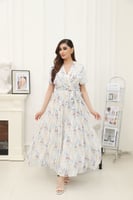 فستان شيفون ماكسي بطبعة مموجة مع كشكش