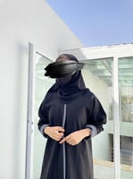 عباية بخطوط الاناقة