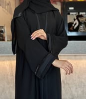 عباية بكلفة شك