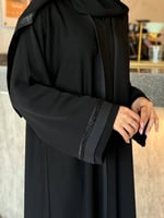 عباية بكلفة شك