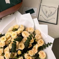 باقة سكرة +طقم زركون بتصميم أنيق