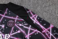 طقم تدريب شتوي باريس سانت جرمان 2025-2026 اسود