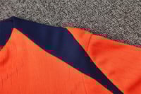 طقم تدريب شتوي برشلونة 2025-2026 برتقالي