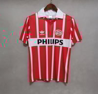 طقم ايندهوفن موسم 1990-1991