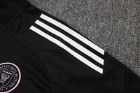 طقم تدريب شتوي انتر ميامي 2025-2026 اسود