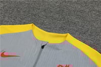 طقم تدريب شتوي ليفربول 2024-2025 رمادي