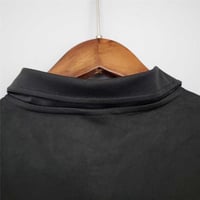 طقم ريال مدريد موسم 2001-2002 اسود