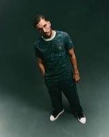 طقم مانشستر سيتي الرابع 2025-2026