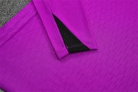 طقم تدريب شتوي منتخب انجلترا 2025-2026 بنفسجي