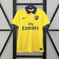 طقم ارسنال 2013-2014 اصفر