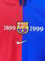 طقم برشلونة موسم 1999-2000 احمر