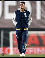 جاكيت تدريب شتوي ريال مدريد 2024-2025 قوتشي