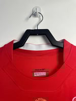 طقم ليفربول موسم 2004-2005 احمر كم طويل