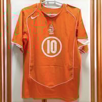 طقم منتخب هولندا موسم 2004 برتقالي