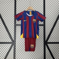 طقم برشلونة موسم 2005-2006 اطفال