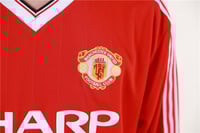 طقم مانشستر يونايتد موسم 1982-1983 كم طويل