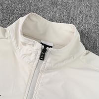 طقم تدريب شتوي انتر ميلان 2025-2026 ضد الماء ابيض