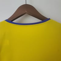 طقم انتر ميلان موسم 2002-2003 اصفر