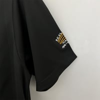 طقم ريال مدريد موسم 2002-2003 اسود